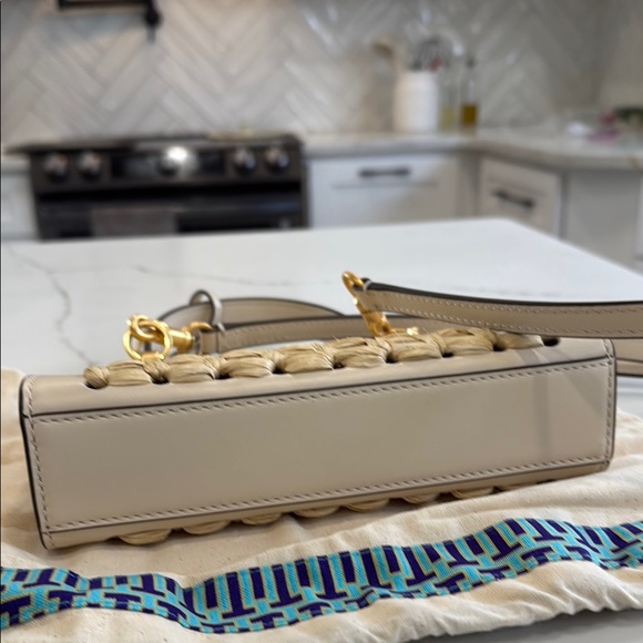 NWOT Tory Burch Lee Radziwill Raffia Punch Petite Bag - Picture 10 of 12